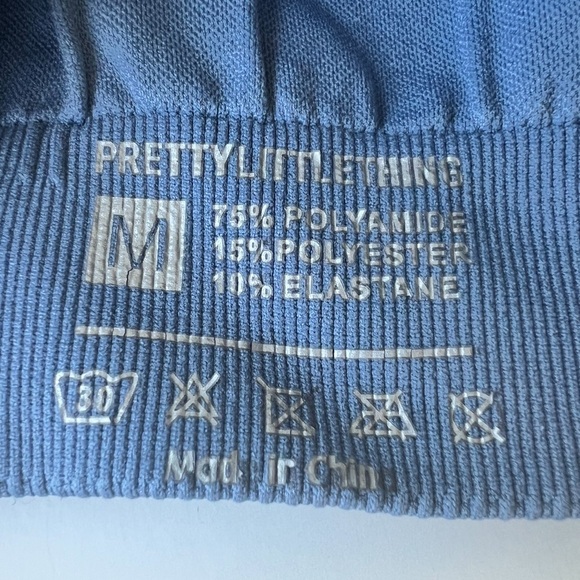 PrettyLittleThing Crop Top size M - Picture 3 of 3